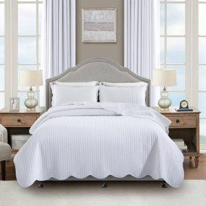 Walmart is selling a scalloped 3-piece quilt set for just $19 in 13 colors